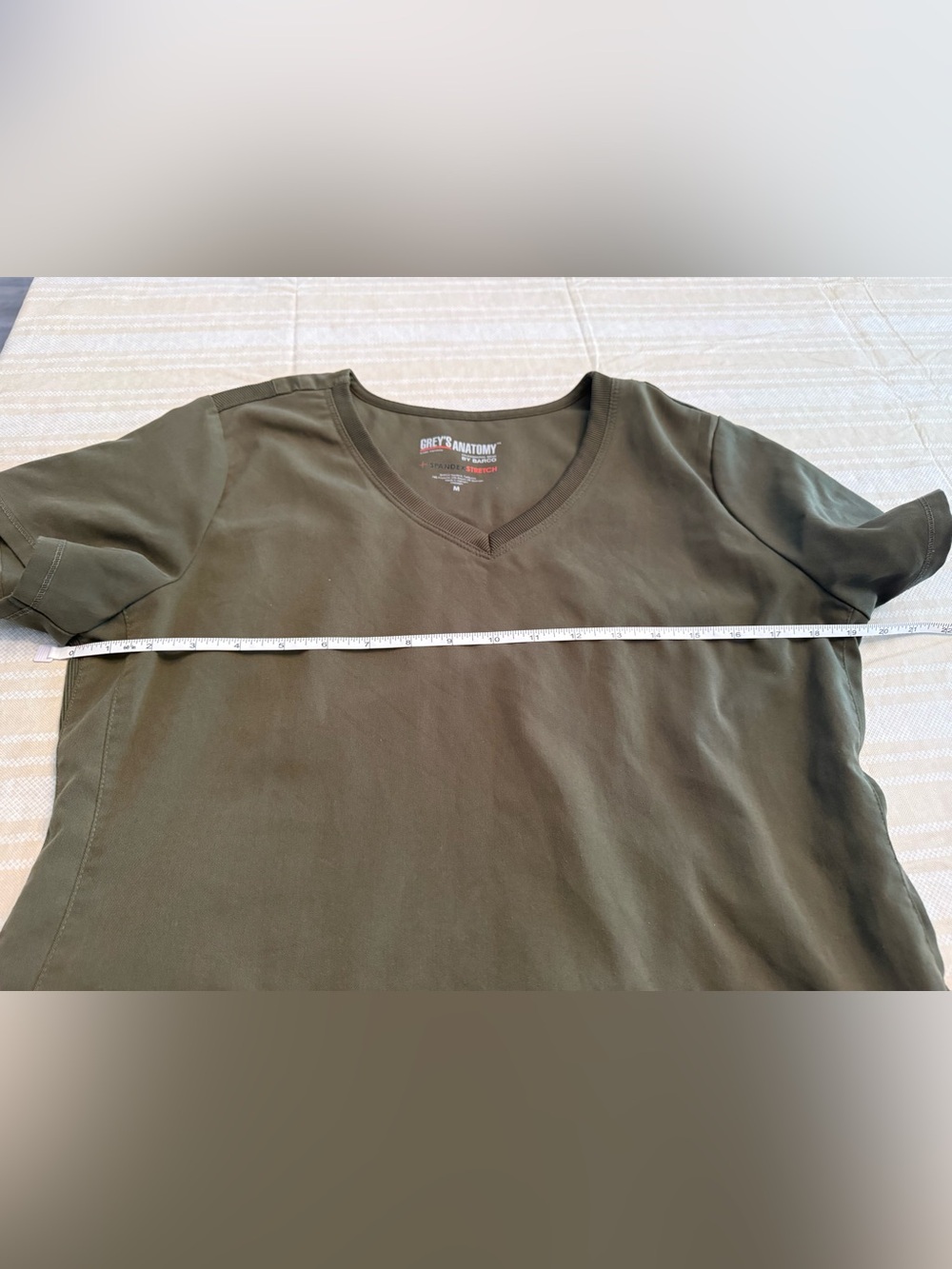 Grey's Anatomy Men's V-Neck Top in Olive